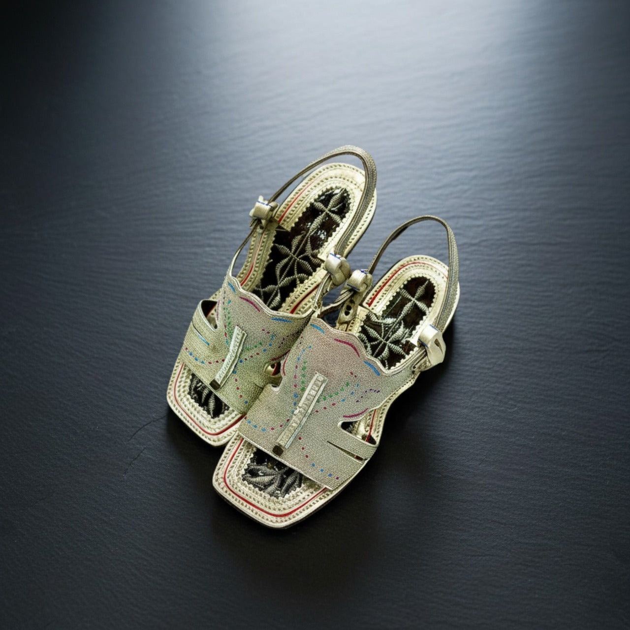 Traditional Zarri wear